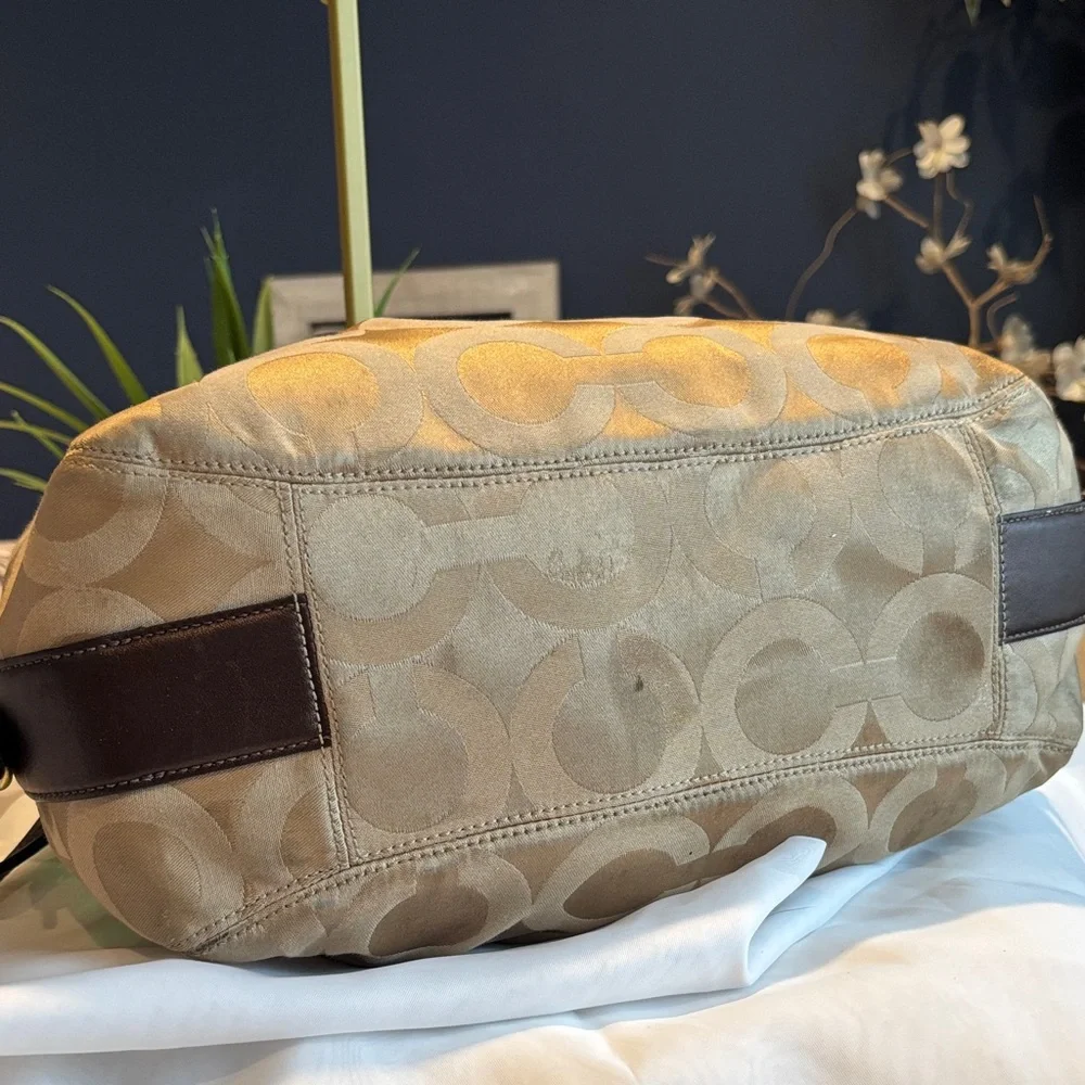 Coach Khaki Signature Jacquard Shoulder Bag with Dark Brown Trim - Picture 9 of 17